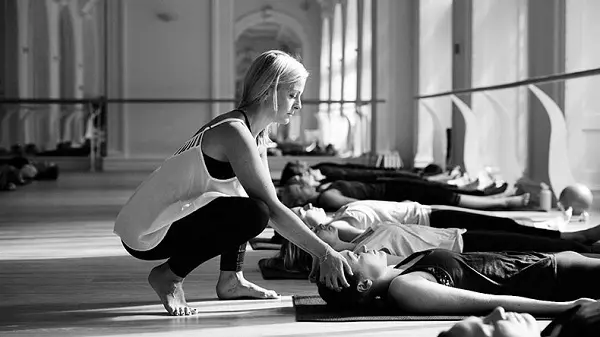 Zašto je Shavasana najteža asana? 12 Zašto je Shavasana najteža asana?